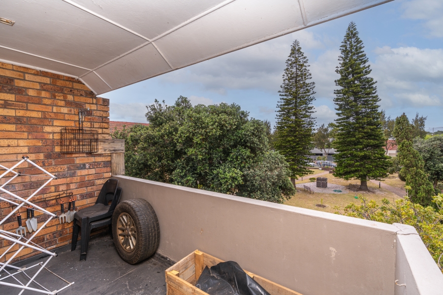 To Let 1 Bedroom Property for Rent in Pinelands Western Cape